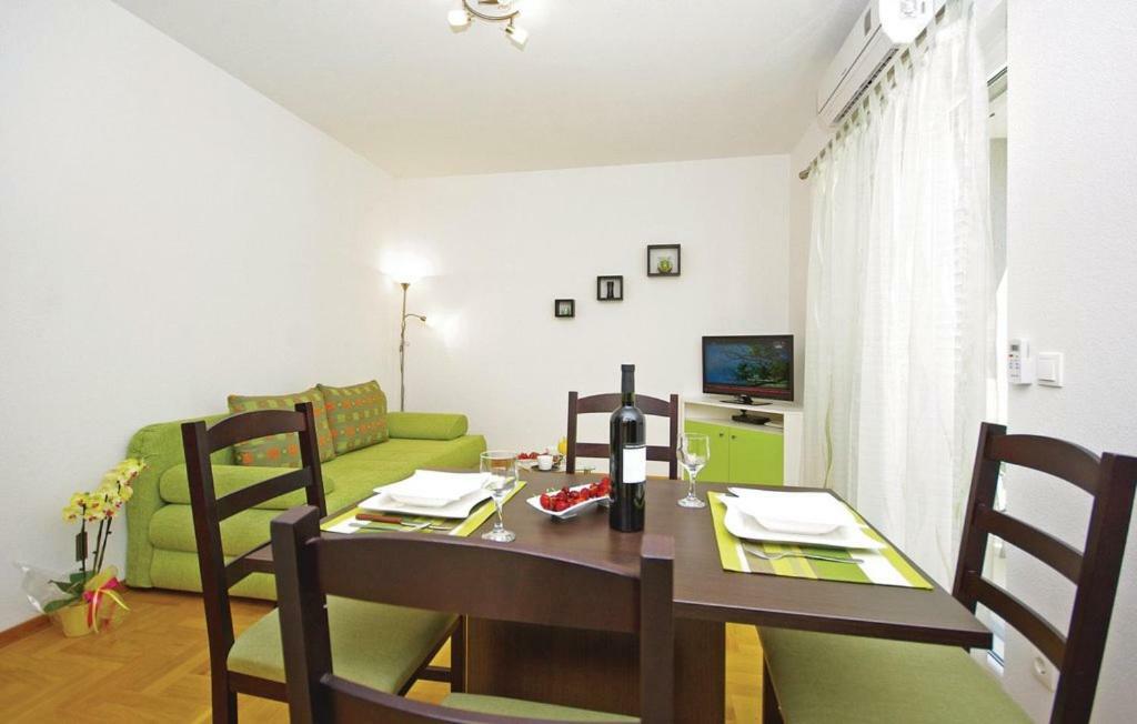 Villa Em Makarska Eksteriør bilde